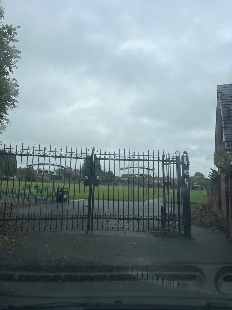 walking near me in Bradbury Park in autumn