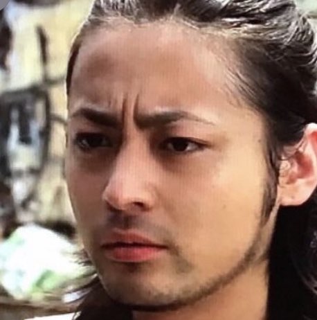 ぺぺろーーん