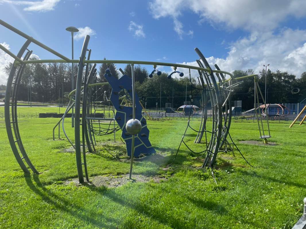 walking near me in Abronhill Community Park in autumn