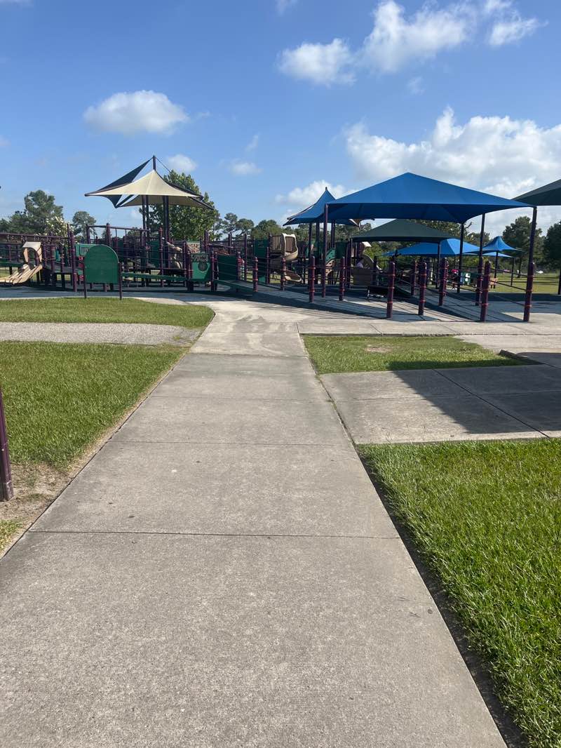 walking near me in Lindsay/Lyons Park and Sports Complex in summer