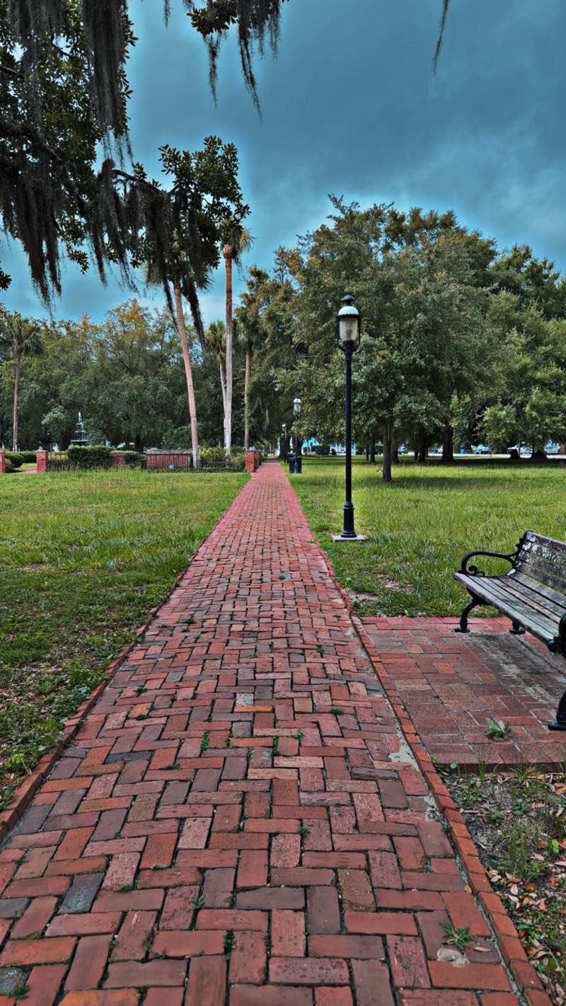walking near me in Hanover Park in summer