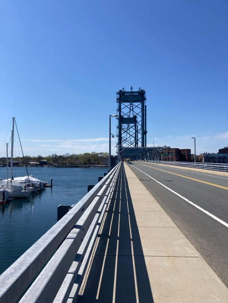 walking near me in Prescott Park in spring