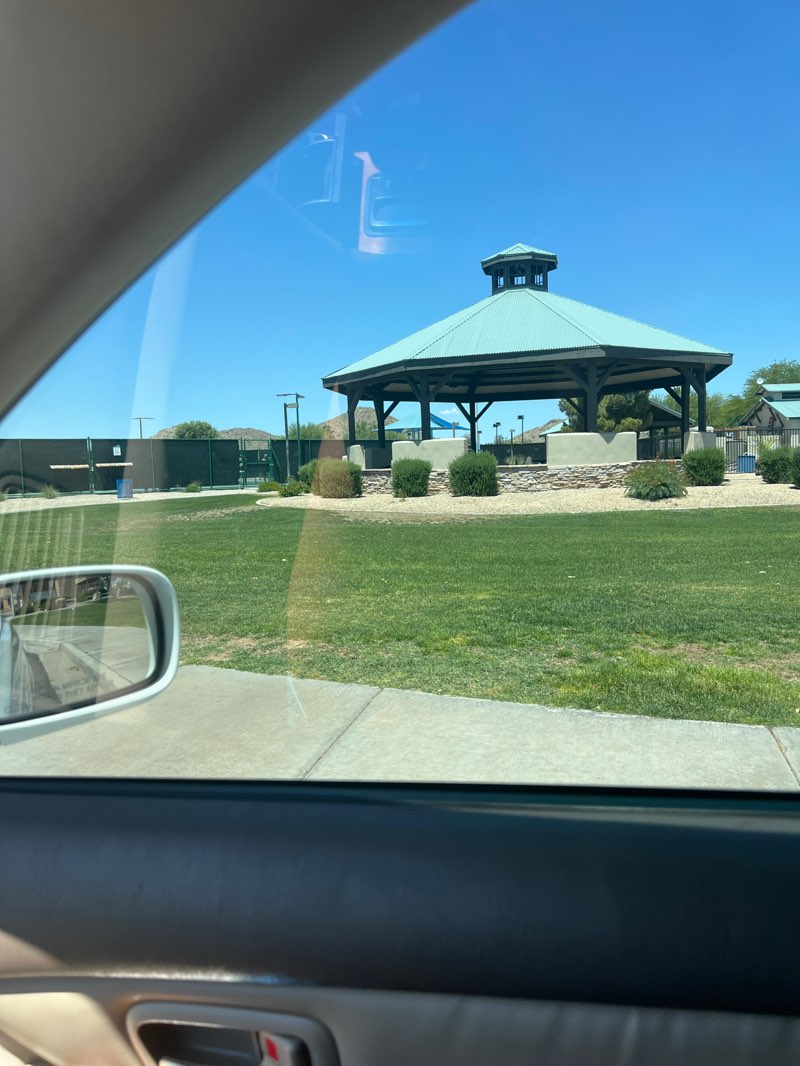 walking near me in Lakeview Recreation Center in spring