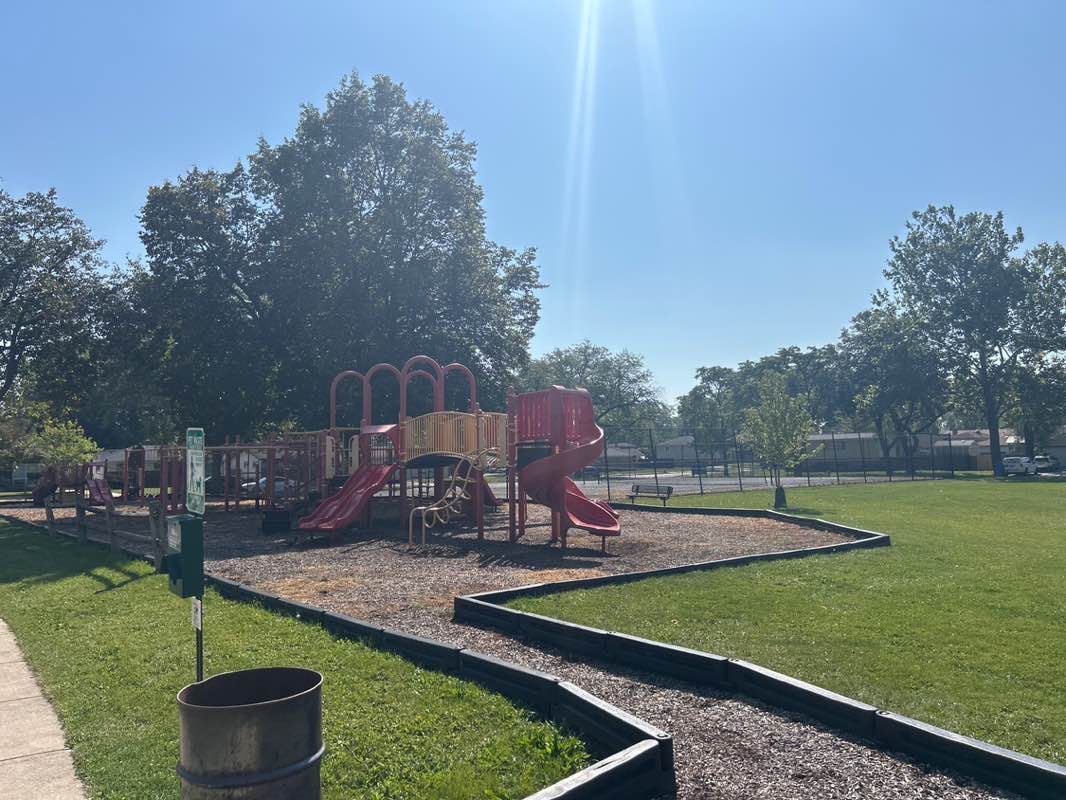 walking near me in Old Mill Park in autumn