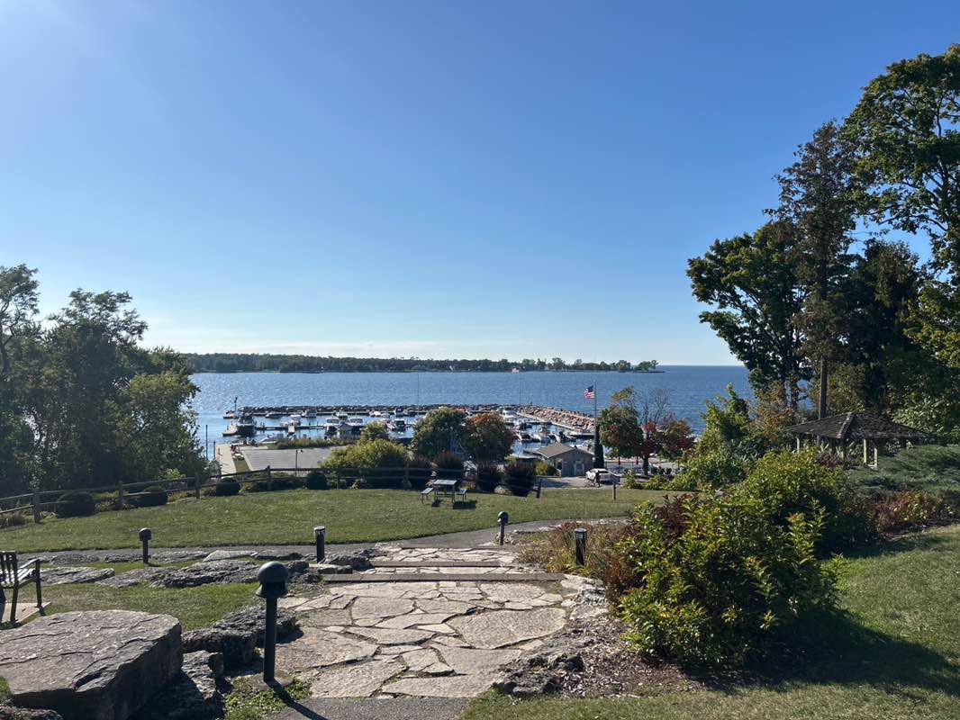 walking near me in Harbor View Park in autumn