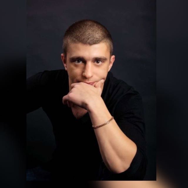 Артём 🐯