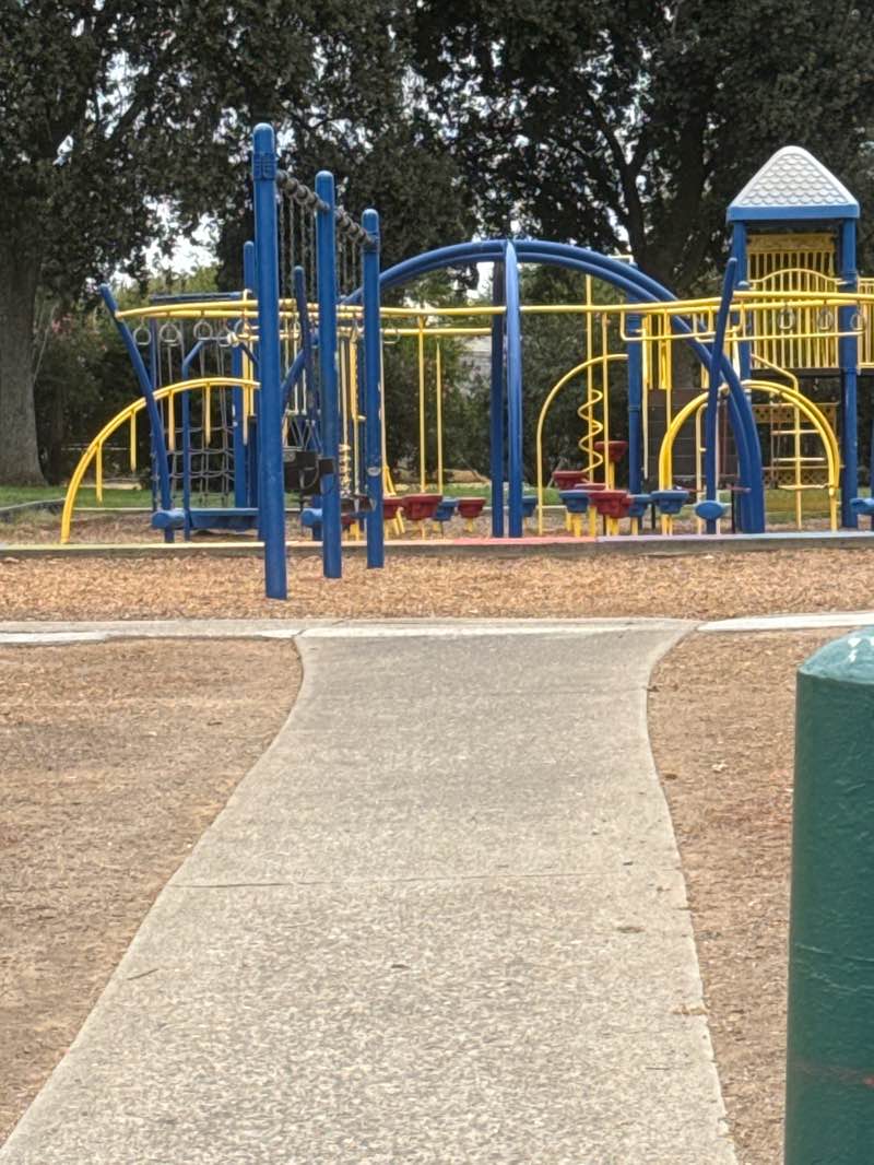 walking near me in Karl Rosario Park in autumn