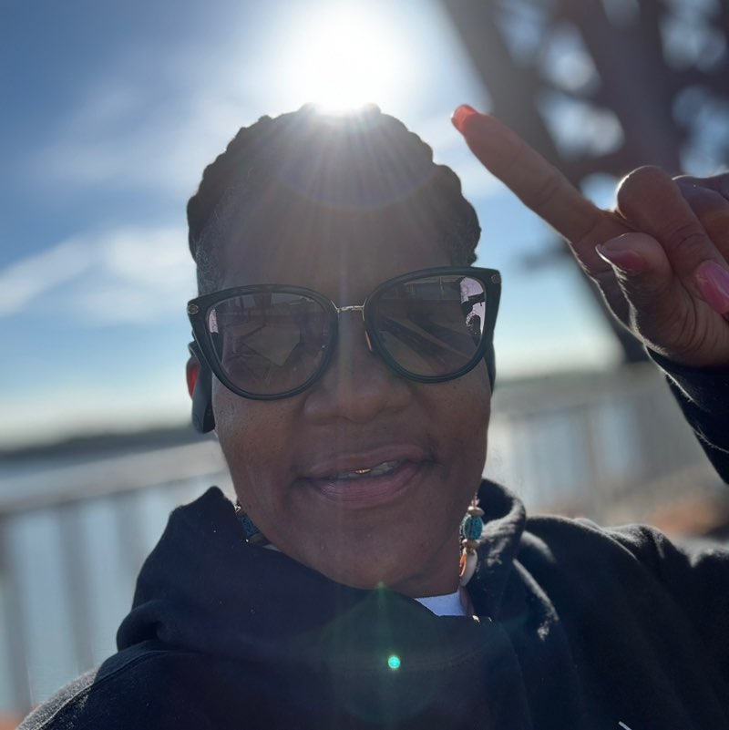 Queen Nana 🌻Family is Life ❣️keep it moving post 2