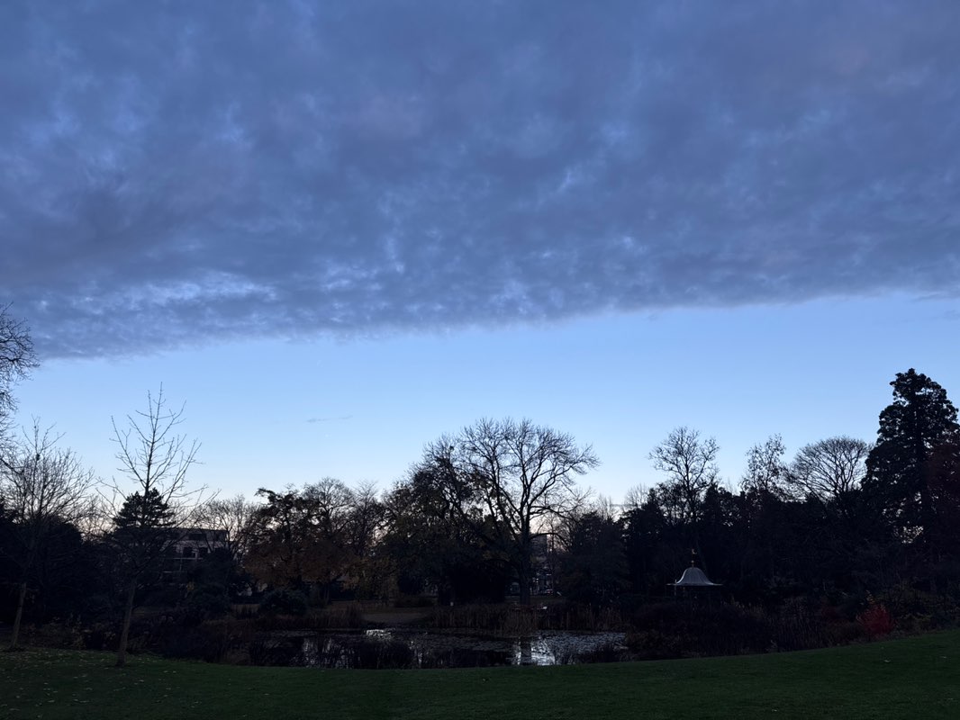 walking near me in Prinz-Emil-Garten in autumn