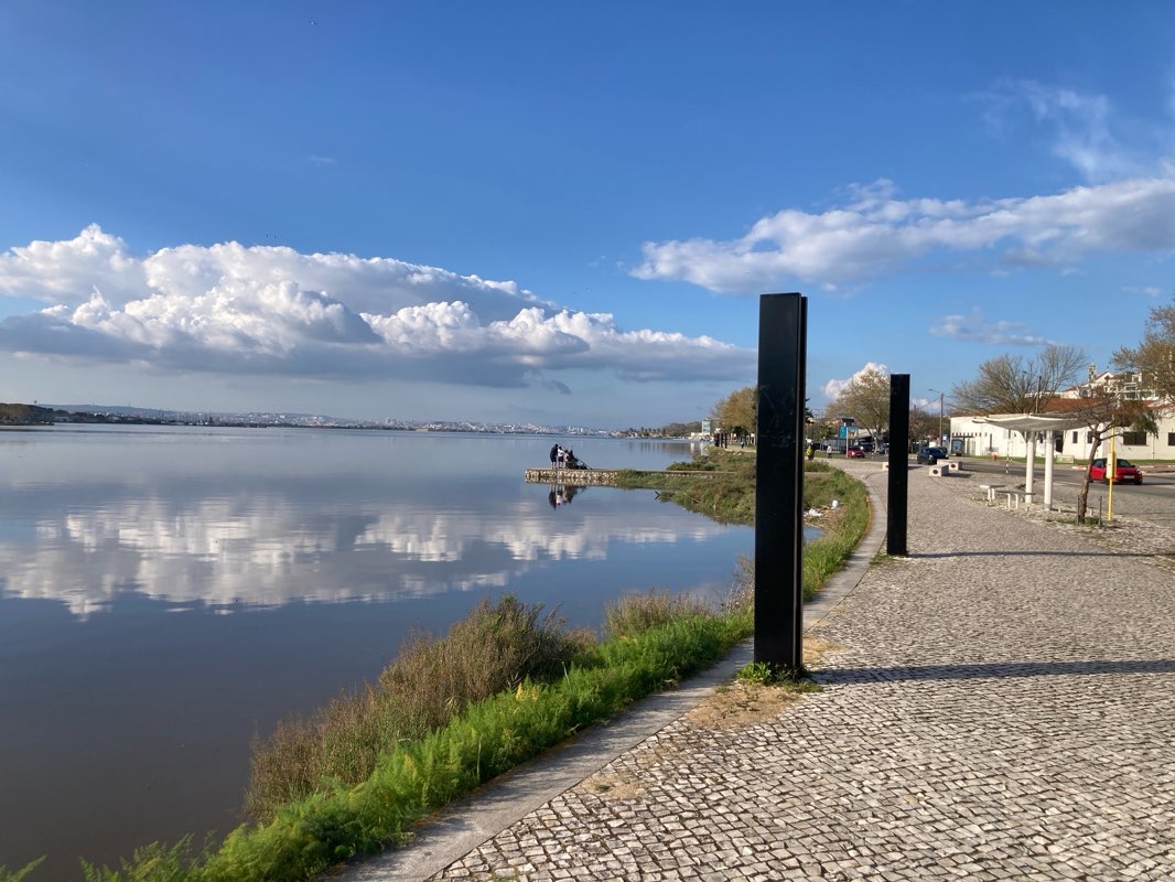 walking near me in Parque dos Franceses in spring