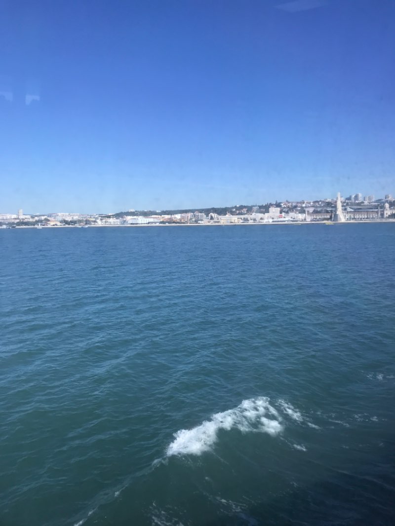 walking near me in Quinta do Grilo in winter