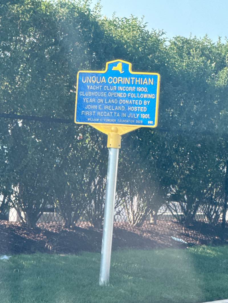 walking near me in Maxine Postal Memorial Park in summer