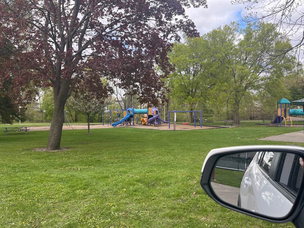 walking near me in Kutzky Park in spring