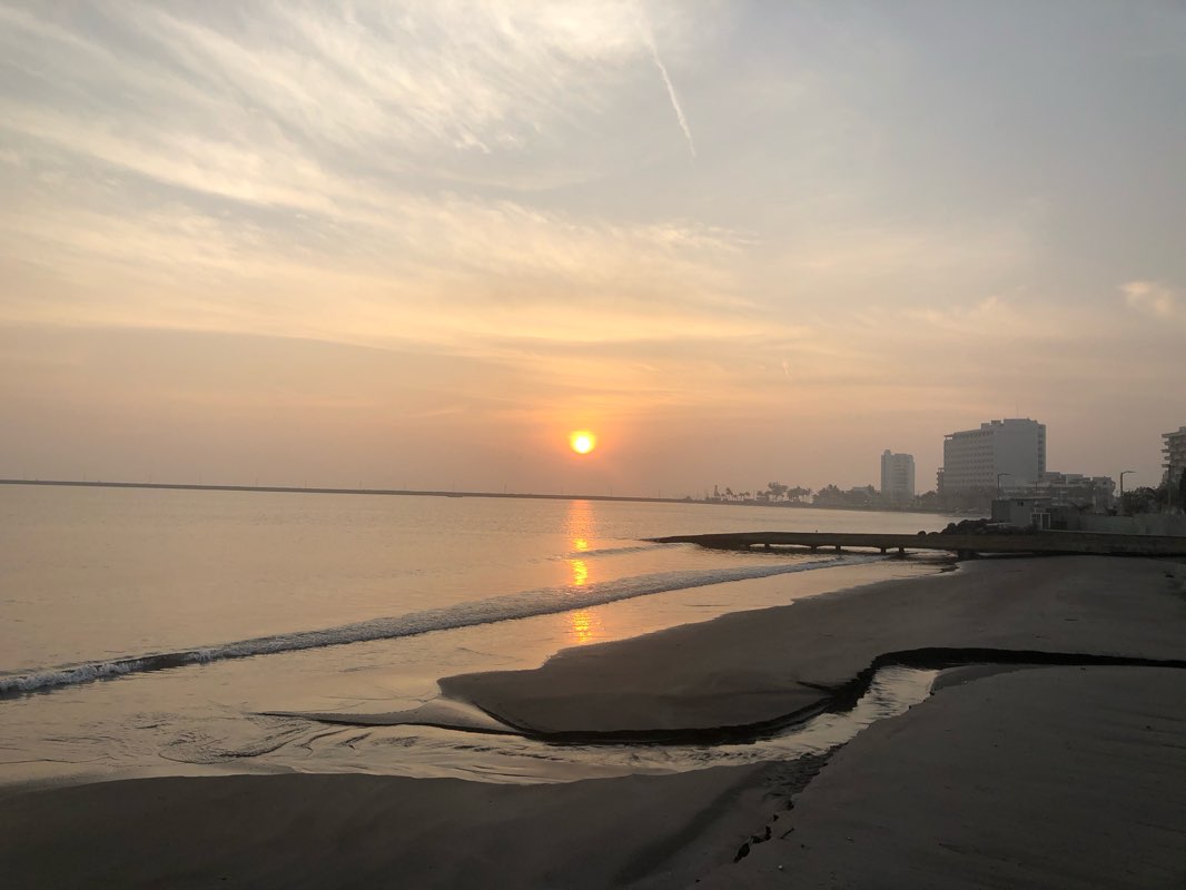 walking near me in Malecón de la Ciudad de Veracruz in winter
