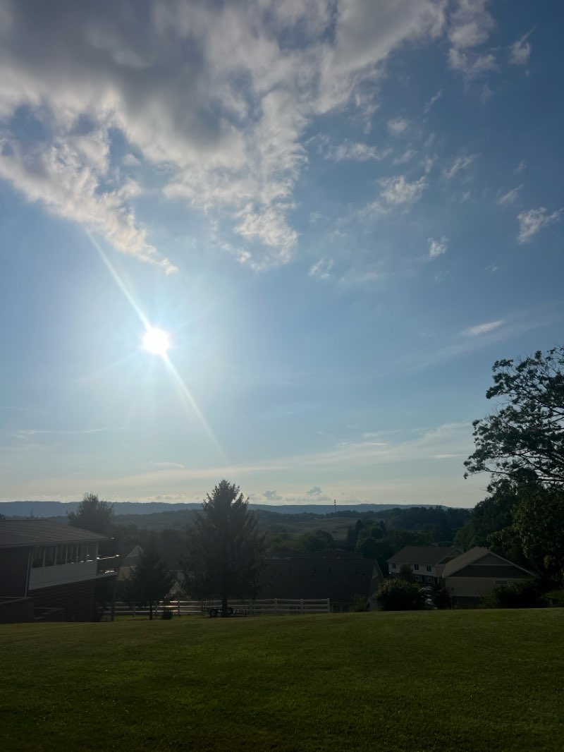 walking near me in Hollowell Park in autumn