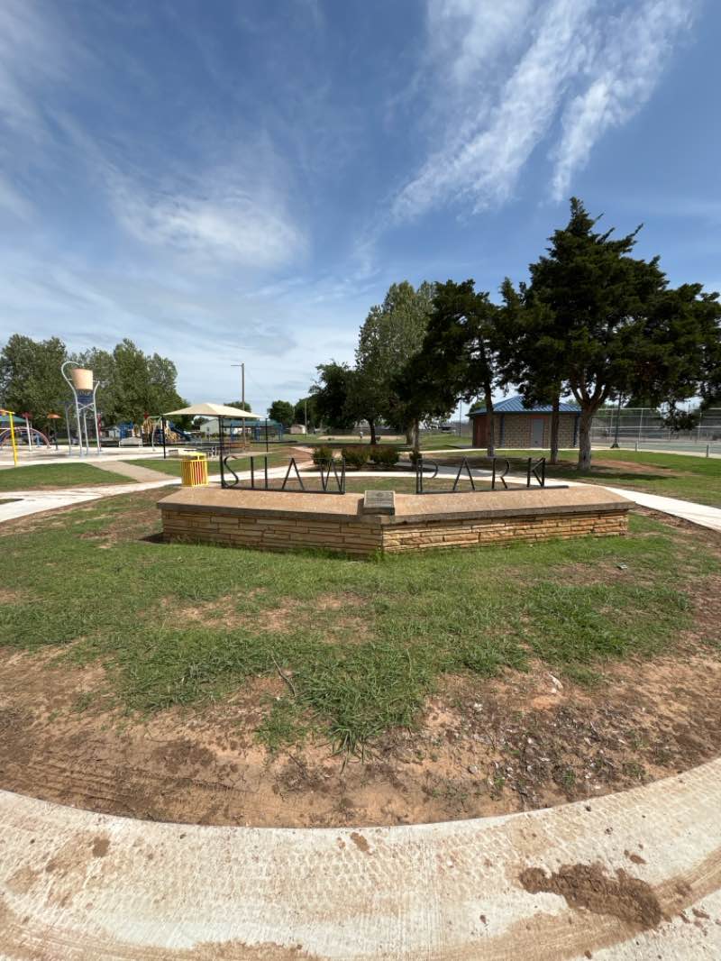 walking near me in Shaw Park in spring