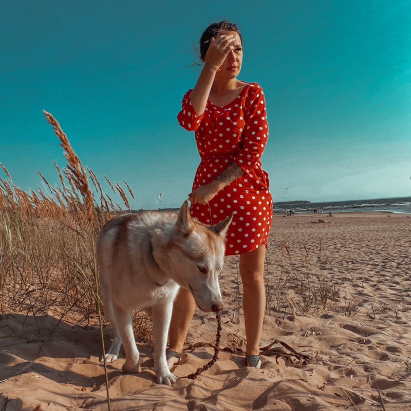 Вероника и хаски Тор