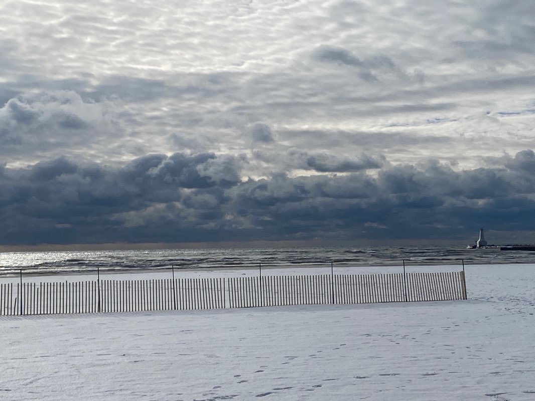 walking near me in Sinclair St in winter