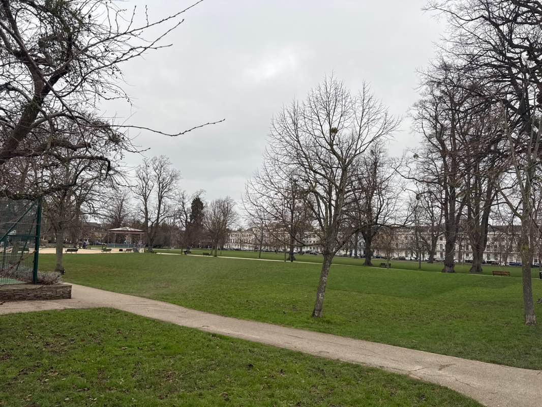 walking near me in Montpellier Gardens in winter