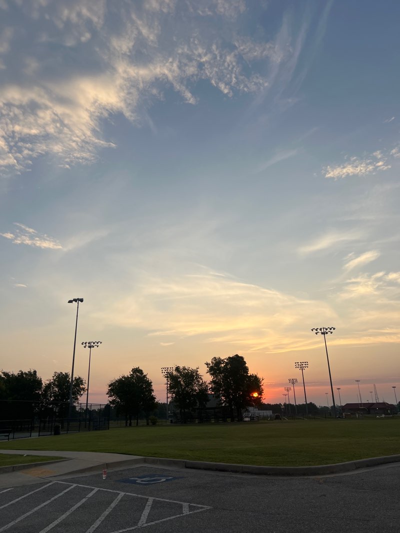 walking near me in Nienhuis Park in autumn