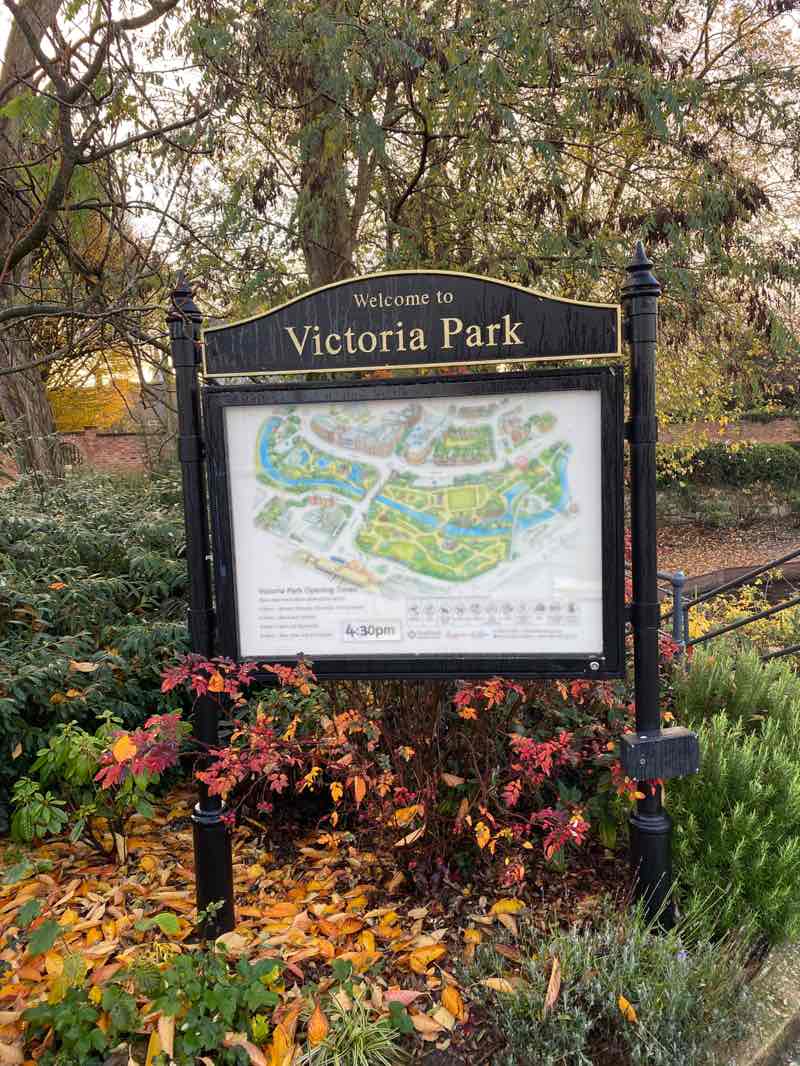 walking near me in Victoria Park in autumn