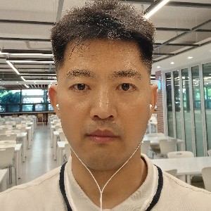 이성경-한 걸음 더 profile