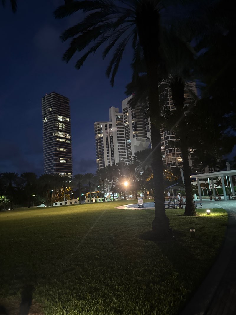 walking near me in Heritage Park in autumn