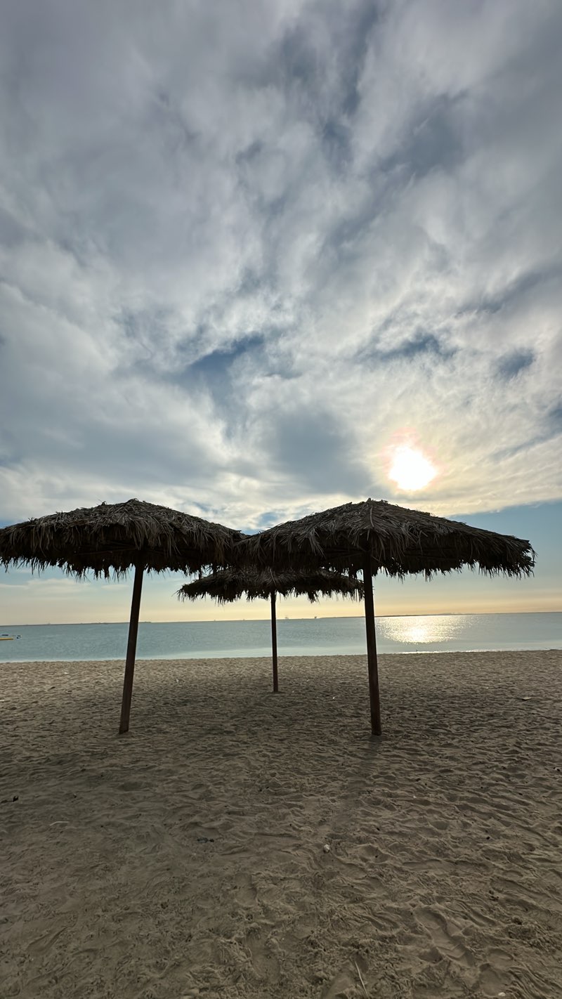 walking near me in Sudair Corniche in winter