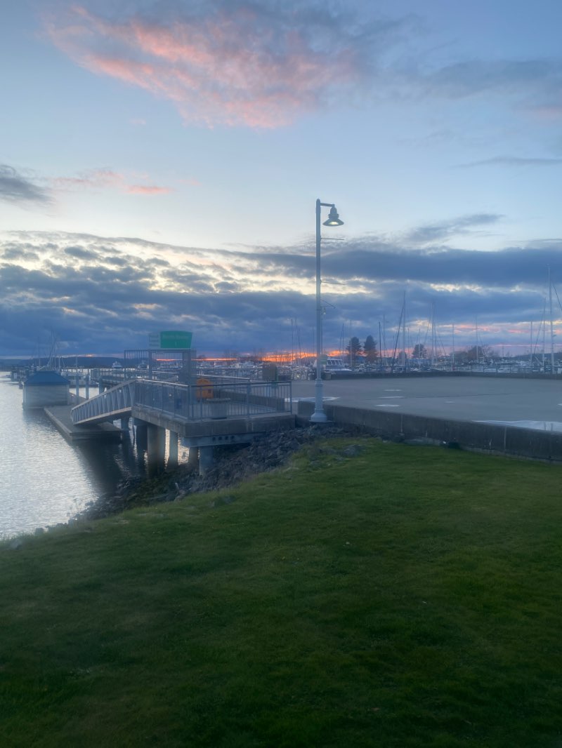 walking near me in Marine Park in winter