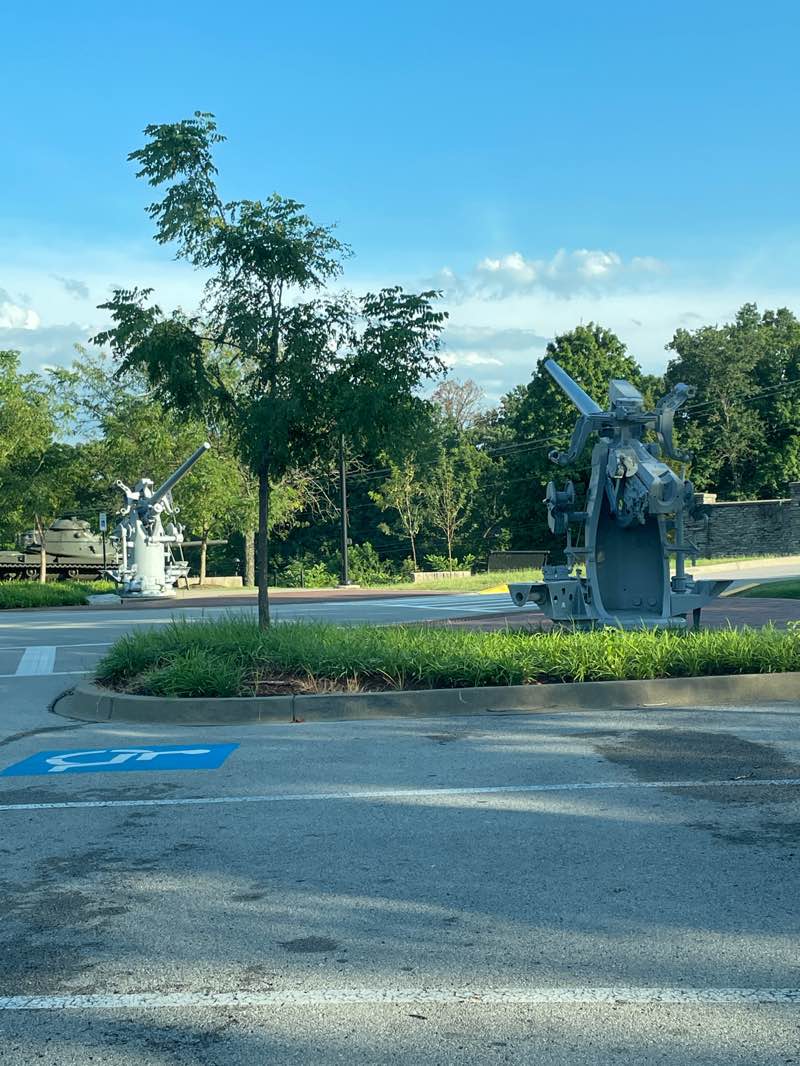walking near me in Jeffersontown Veterans Memorial Park in summer