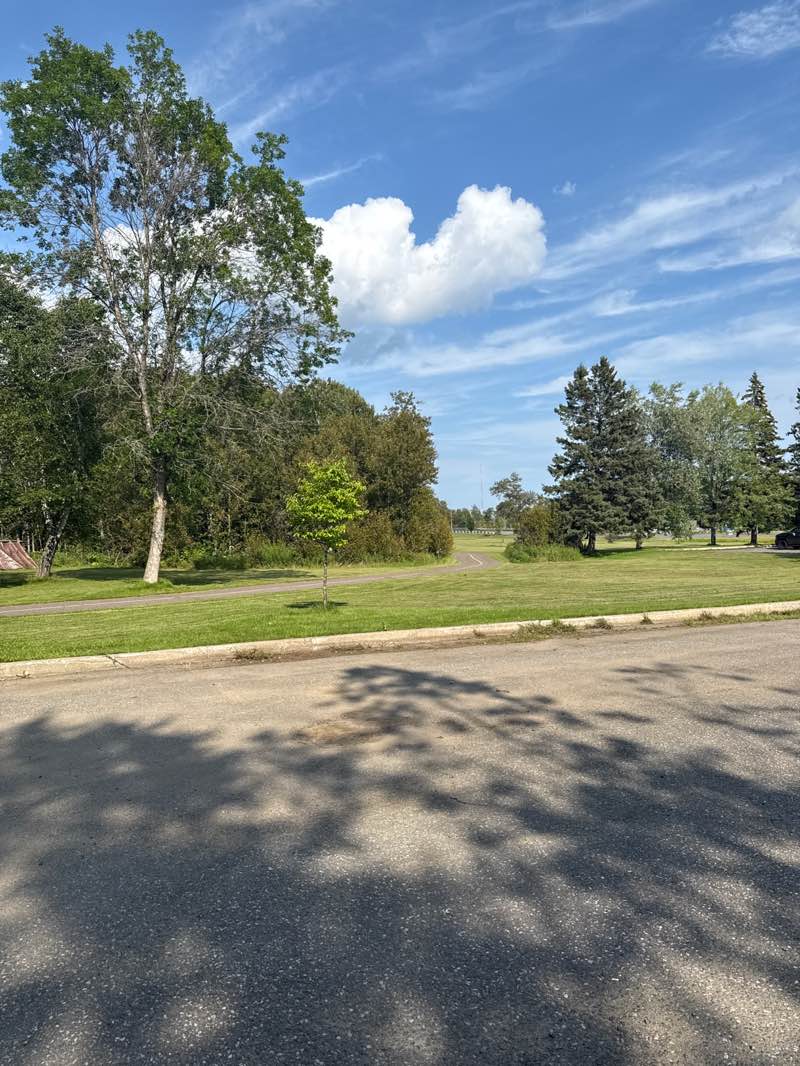 walking near me in Current River park in autumn