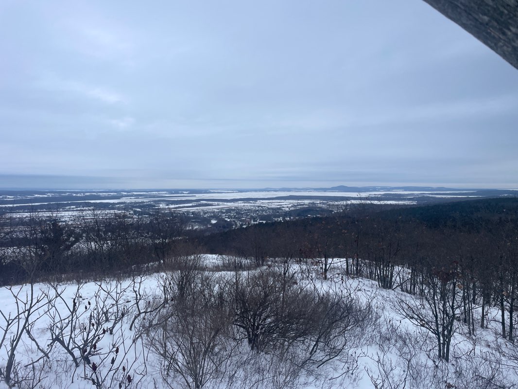 walking near me in Sommet du Mont-Rigaud in winter
