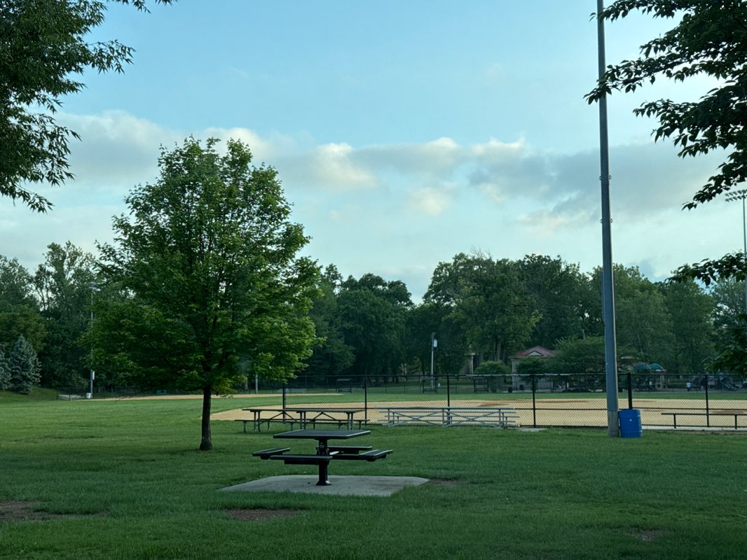 walking near me in Riverside Park in spring
