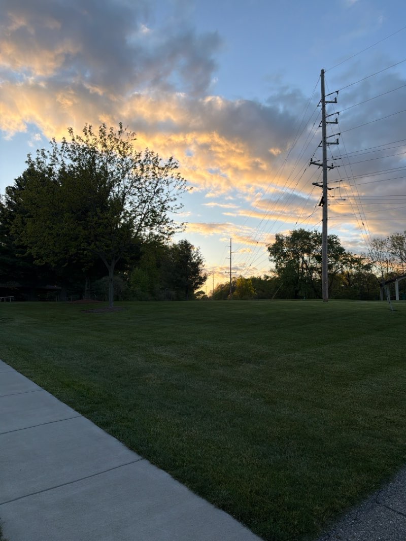 walking near me in Byron Township Bicentennial Park in spring