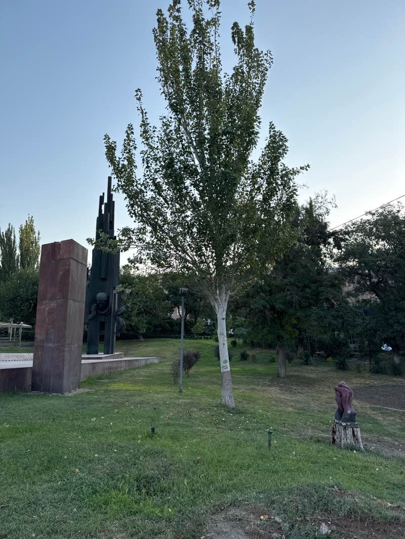 walking near me in Circular Park in autumn