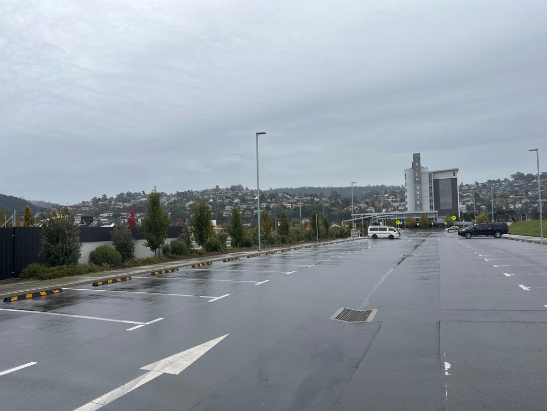 walking near me in Riverbend Park in summer
