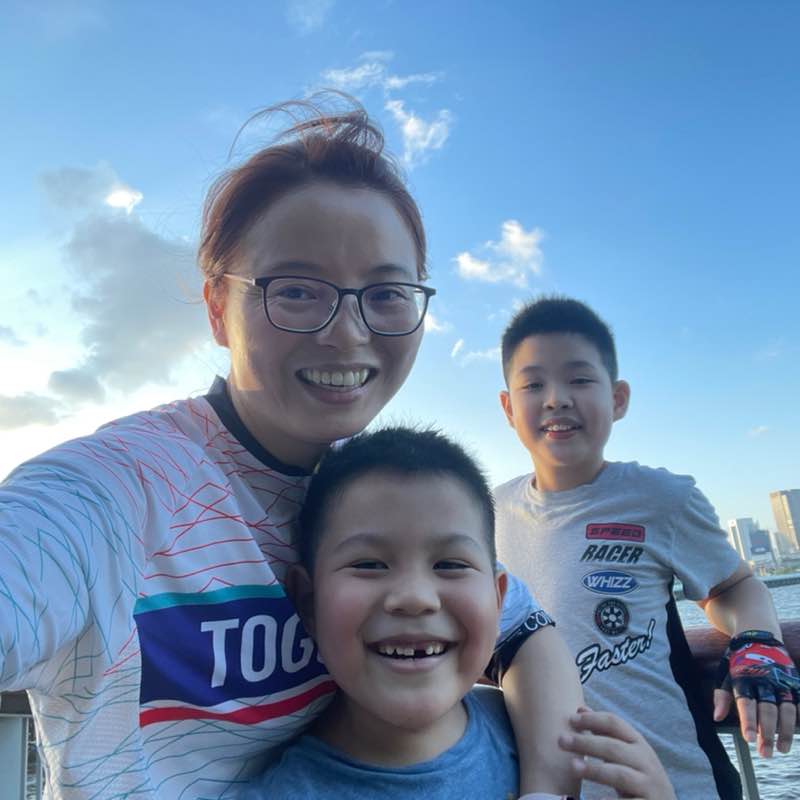 P5 Lew Yi Chen & P3 Lew Yi Hong post 3