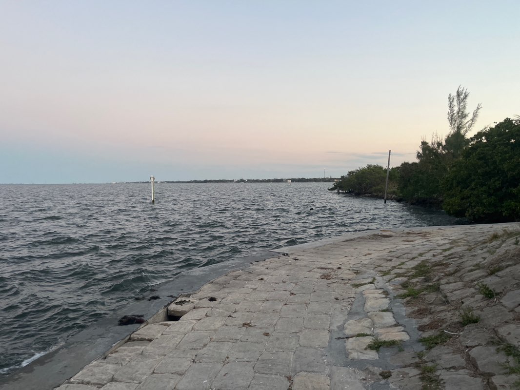 walking near me in Kiwanis Park at Geiger Point in spring