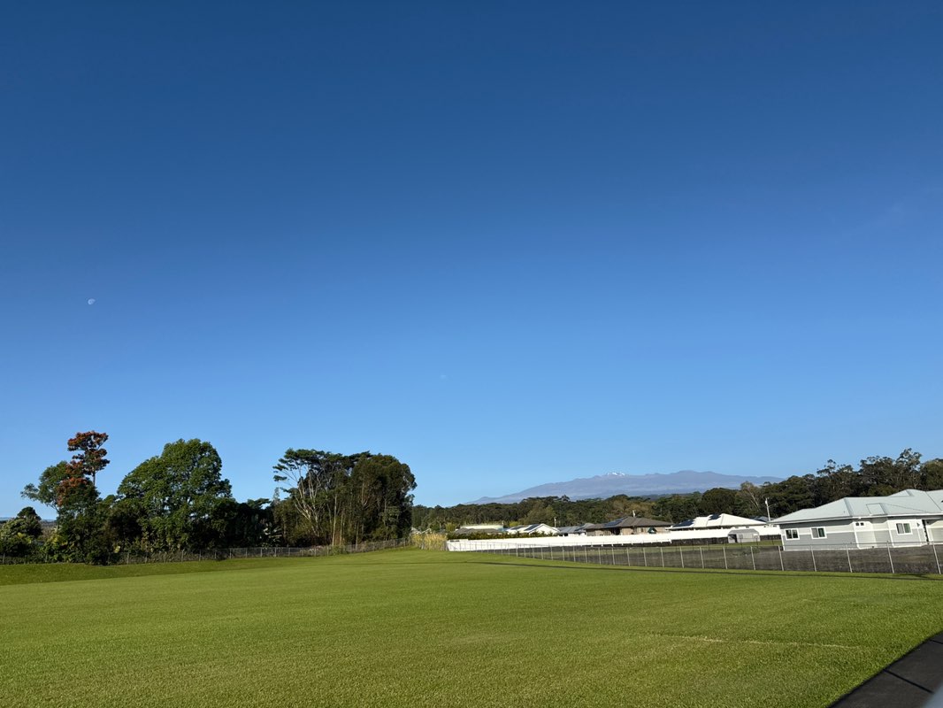 walking near me in Kaumana Lani Neighborhood Park in winter