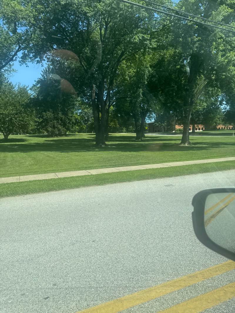 walking near me in Springettsbury Park in summer