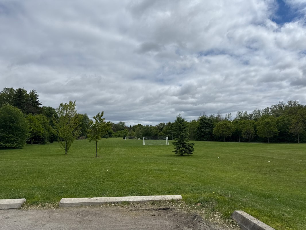 walking near me in Centennial Park in spring