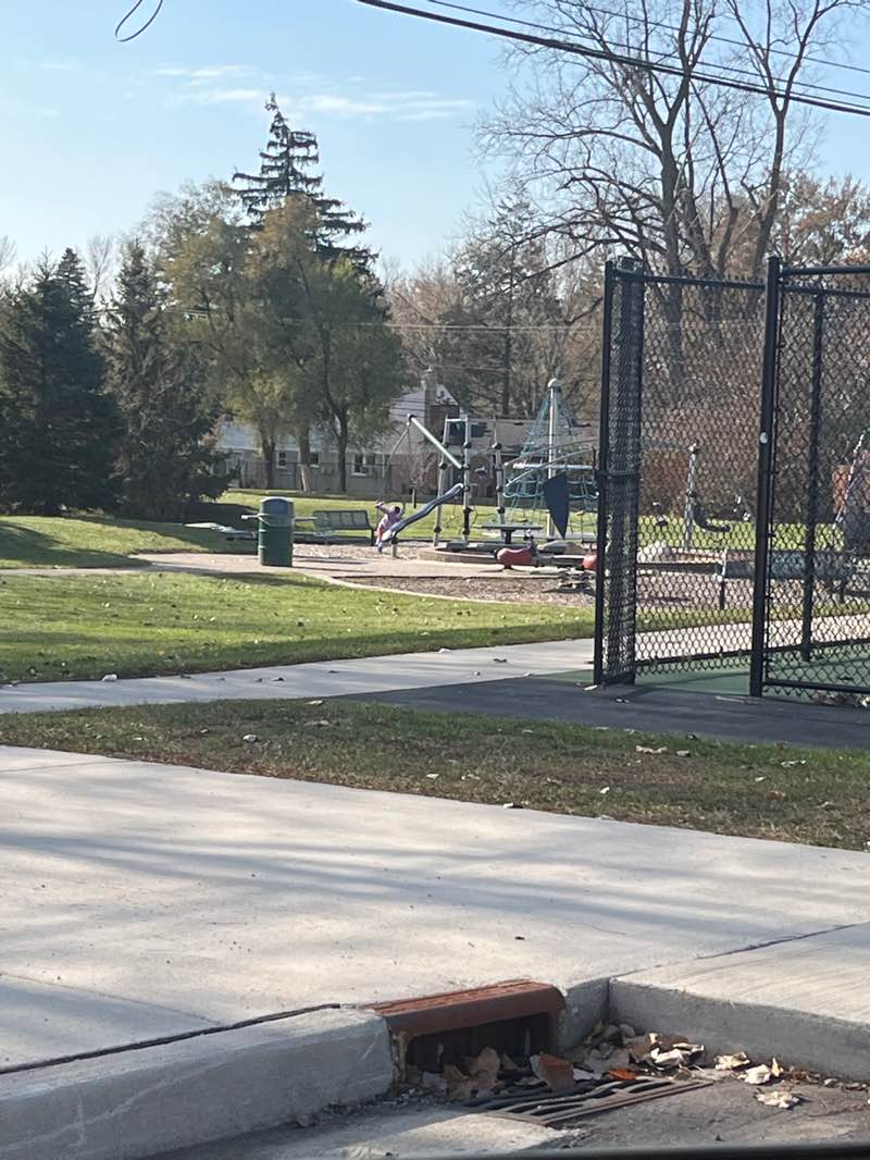 walking near me in John R Miller Park in autumn