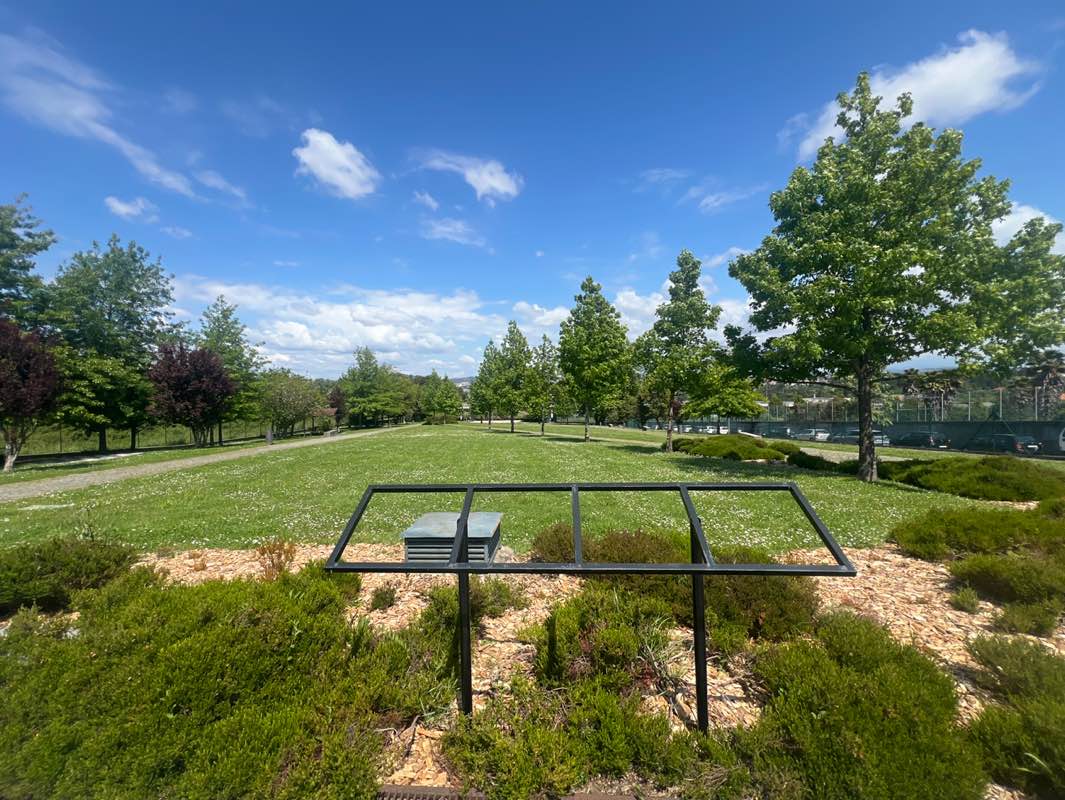 walking near me in Parque Ponte Maria Pia in spring