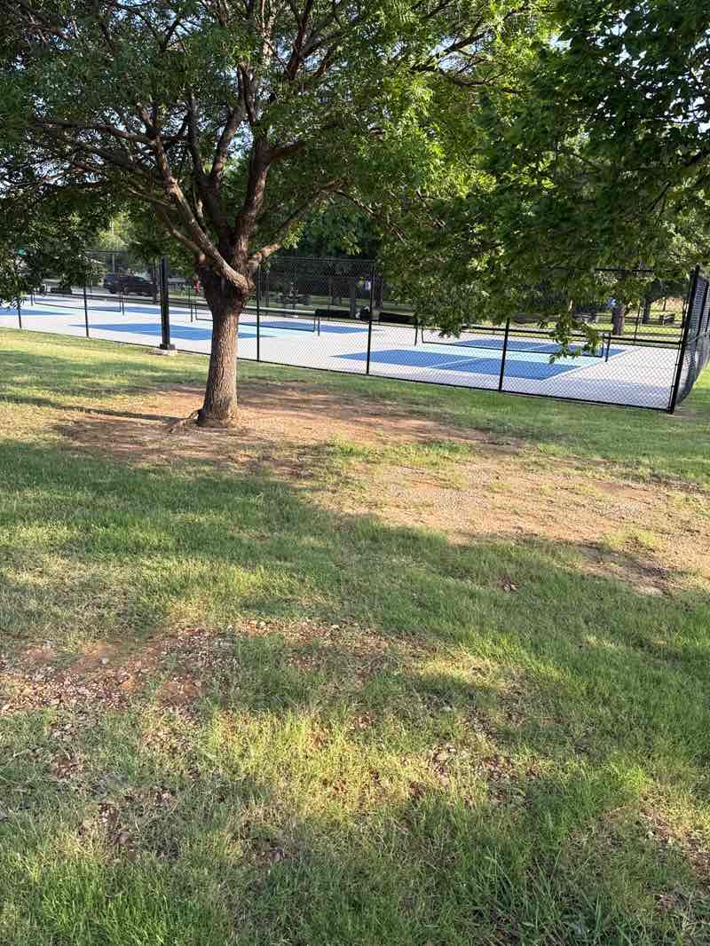 walking near me in Midway Park in summer
