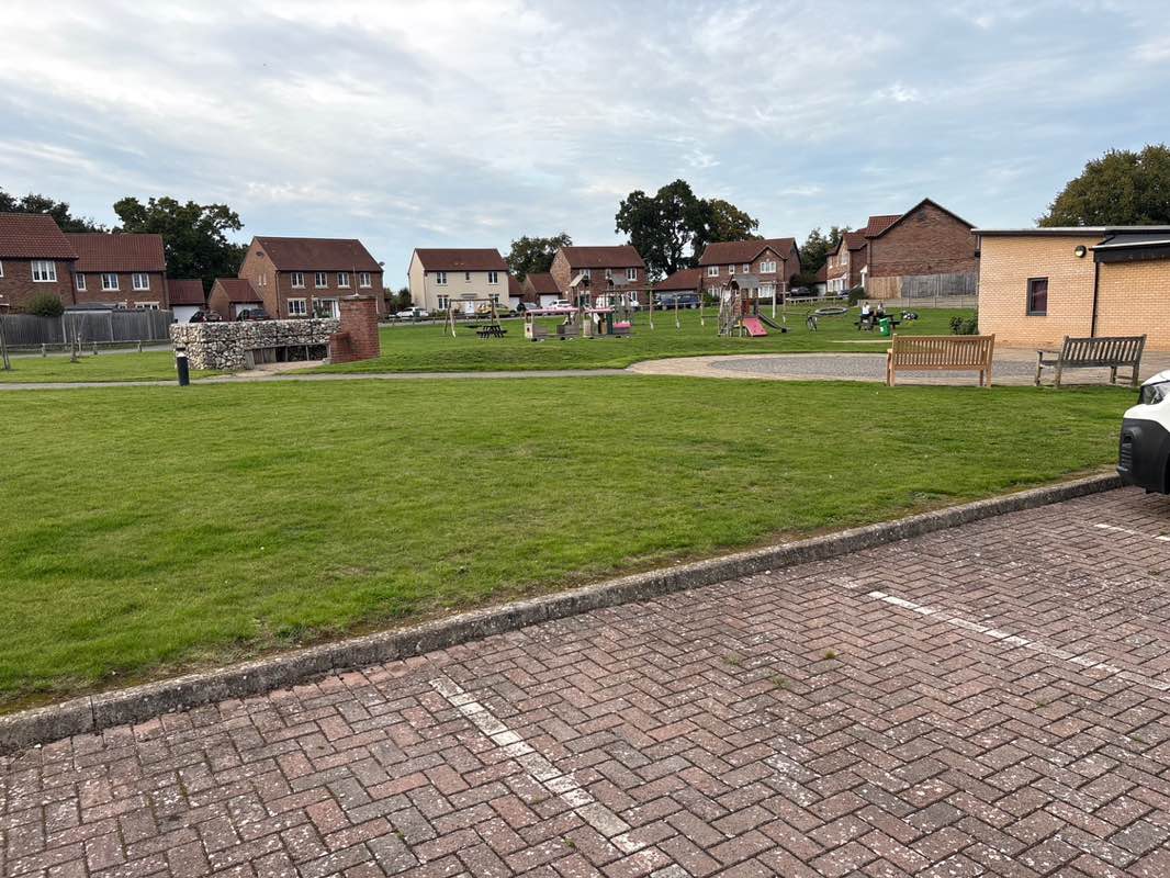 walking near me in Great Witchingham Village Hall Park in autumn