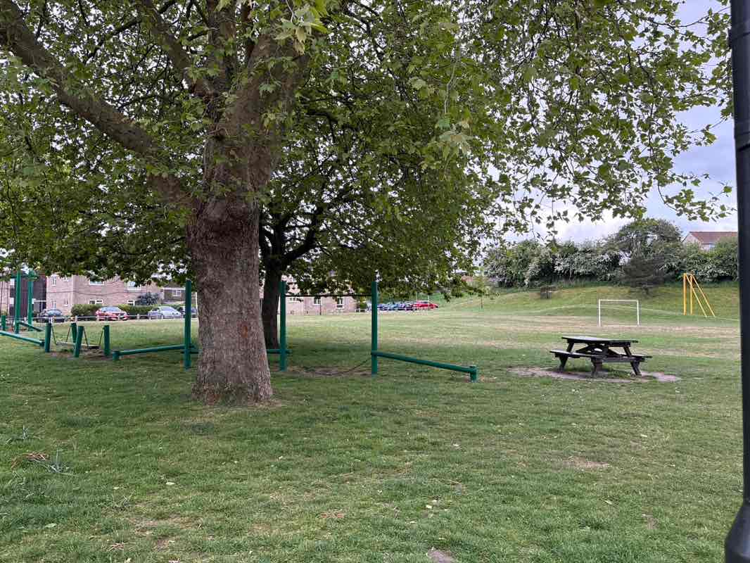 walking near me in Jubilee Park in spring