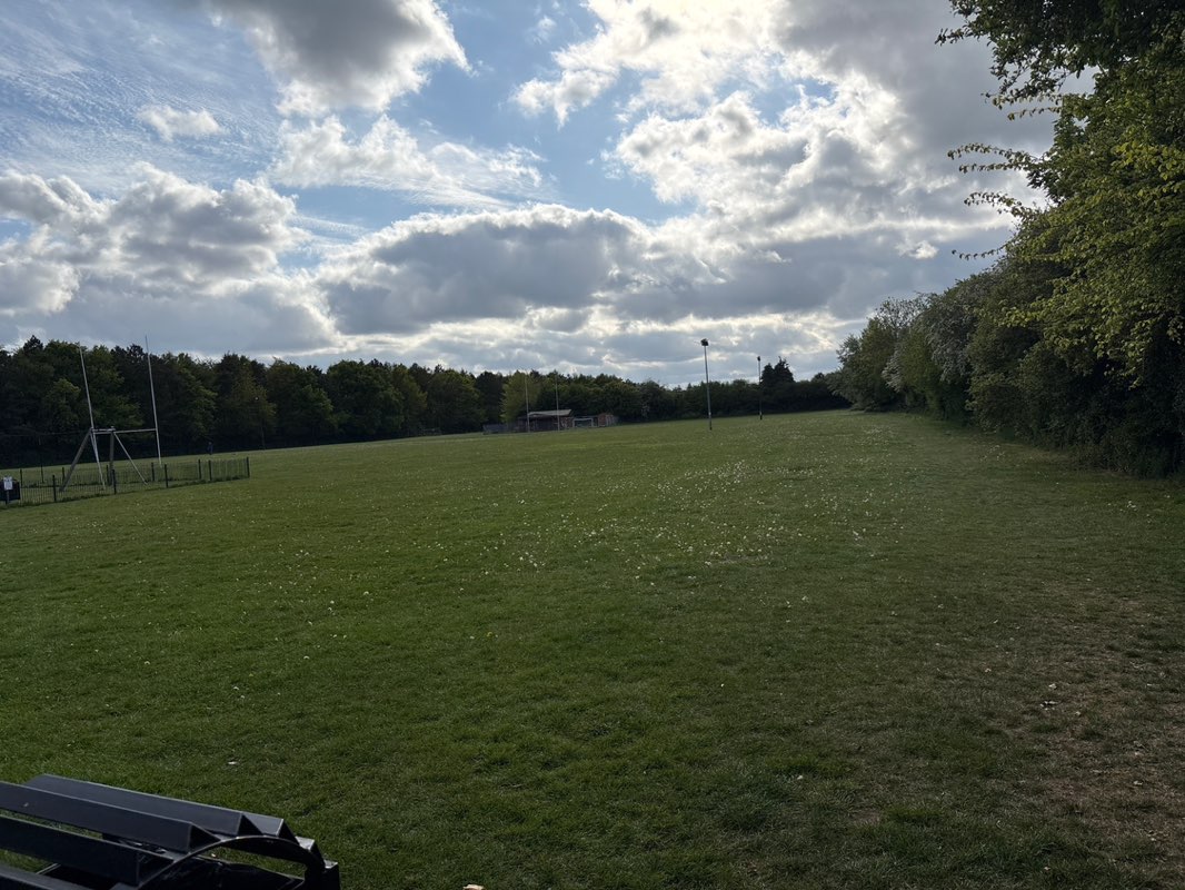 walking near me in Moorgate Recreation Ground in spring