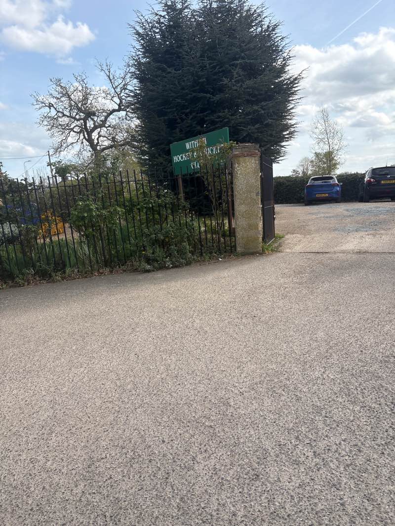 walking near me in Witham Town Park in spring