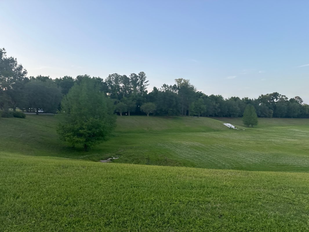 walking near me in 31st Street Park in winter