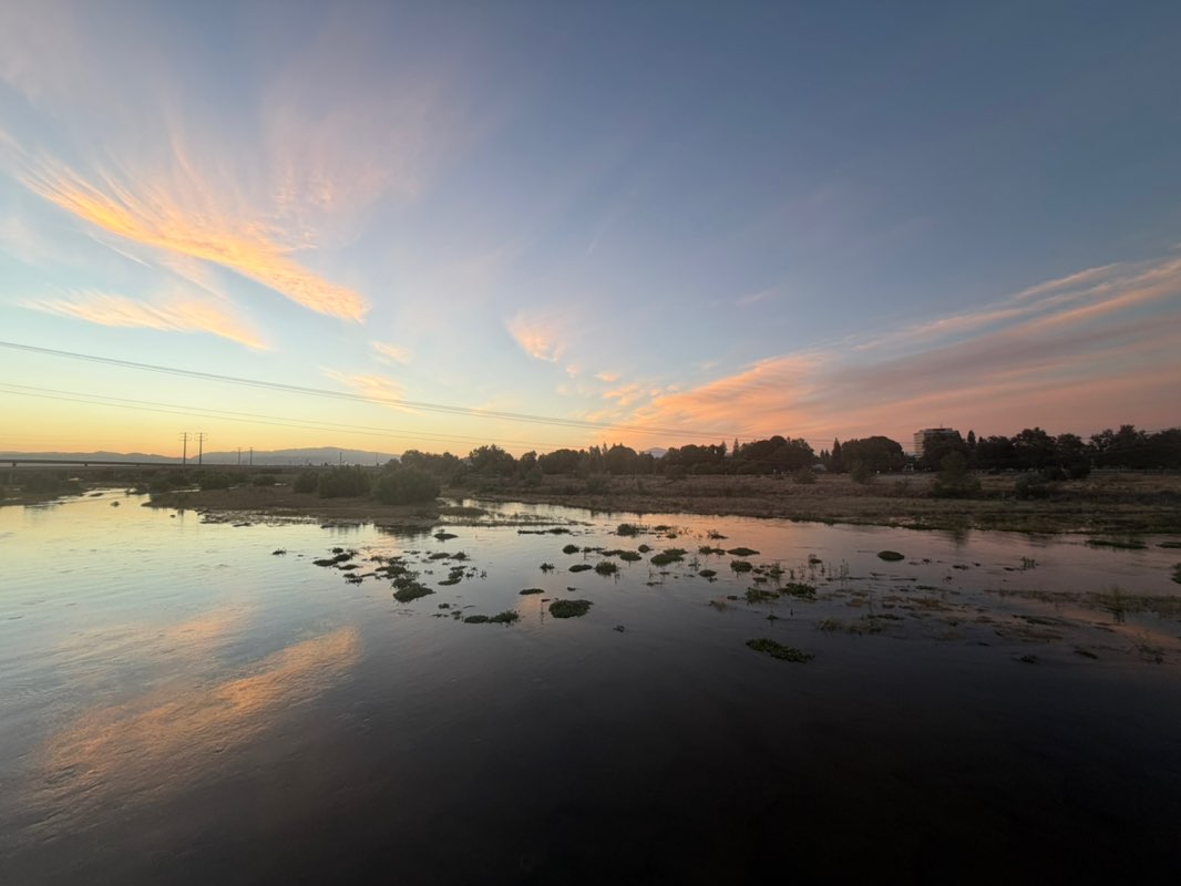 walking near me in Kern River Parkway Park in summer
